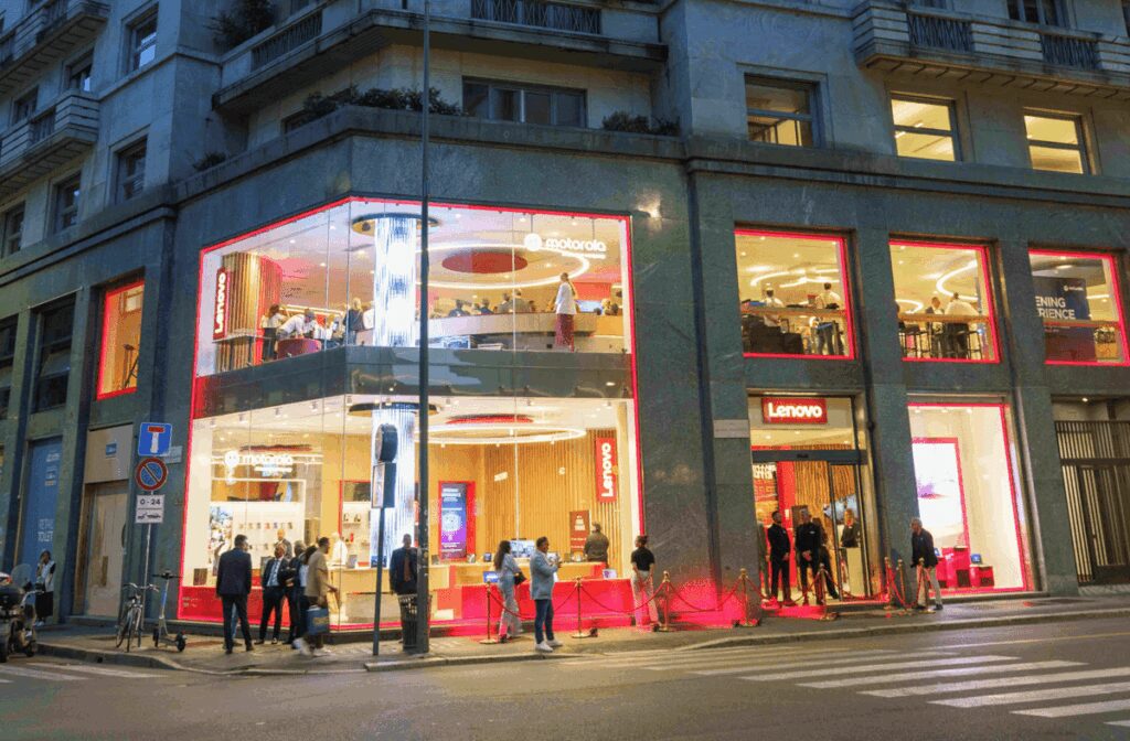 Lenovo presenta a Milano il futuro dell’intelligenza artificiale on-device