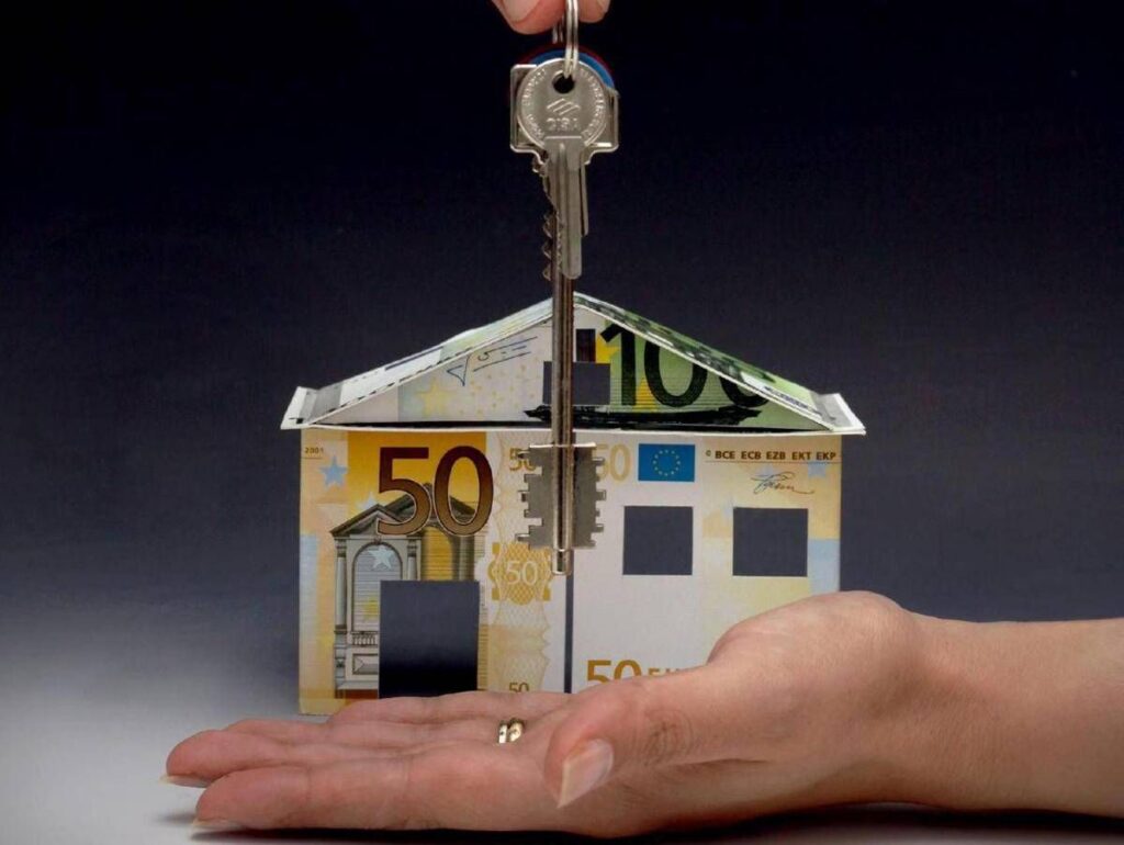 Manovra, cedolare secca per affitti brevi sale al 26%: cosa significa