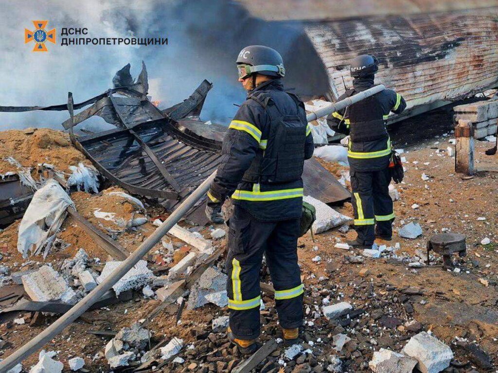 Massiccio attacco russo sull’Ucraina, Zelensky: “Impiegati 650 droni e 50 missili”