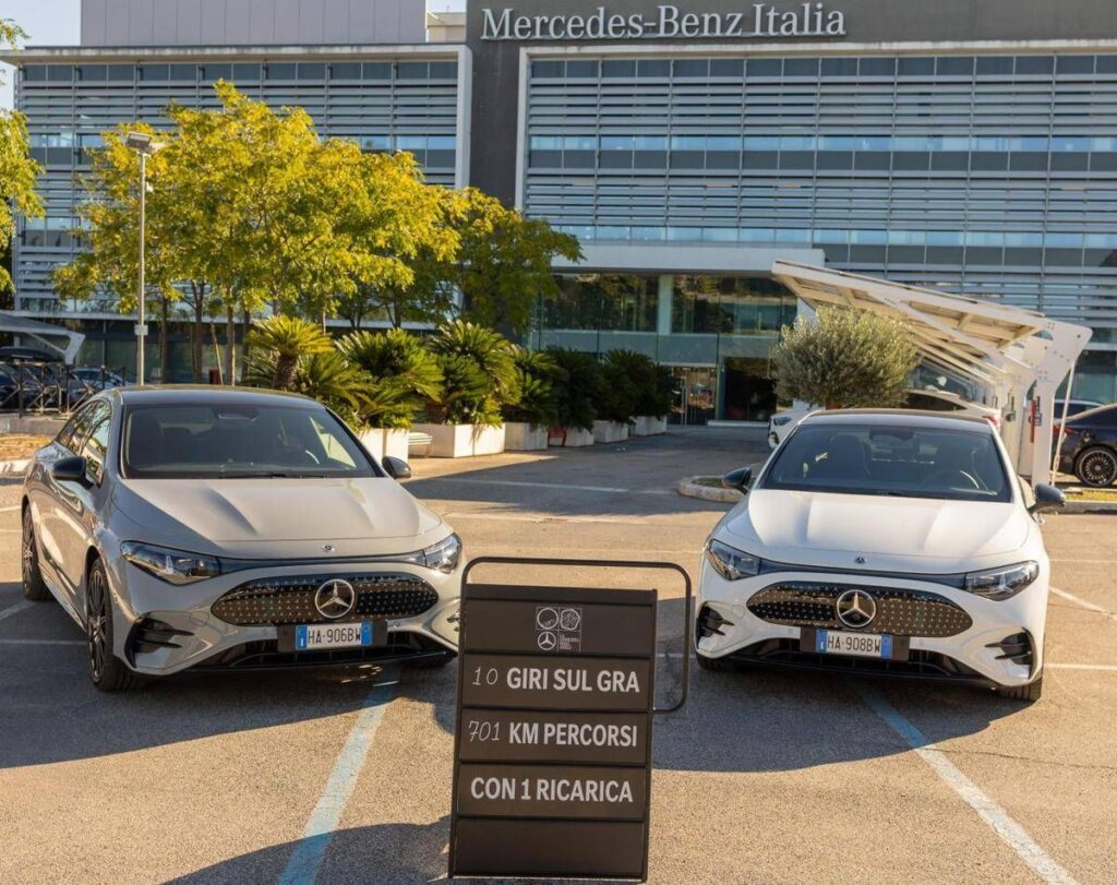 Mercedes, la nuova Cla elettrica vince il test del Gra di Roma