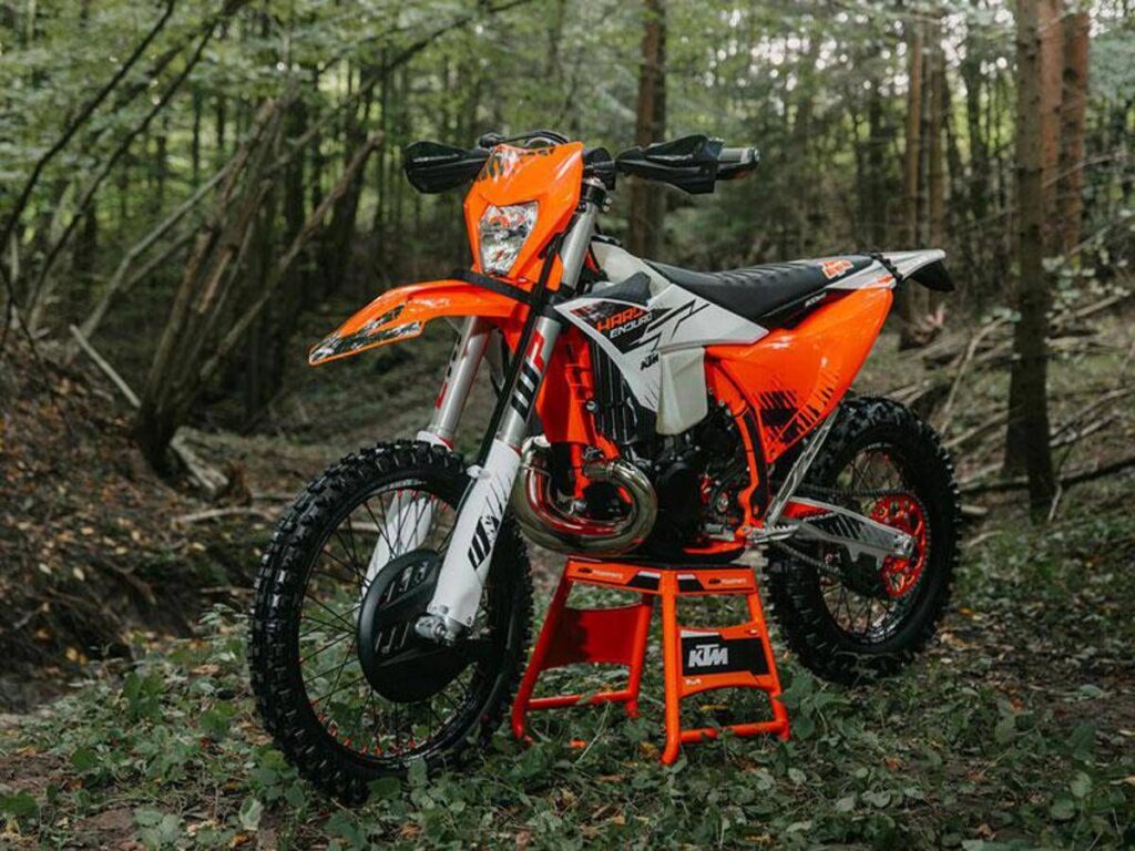 Nuova KTM 300 EXC HARDENDURO 2026