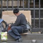 Oltre 5,7 milioni di persone in povertà assoluta nel 2024: allarme stranieri e minori
