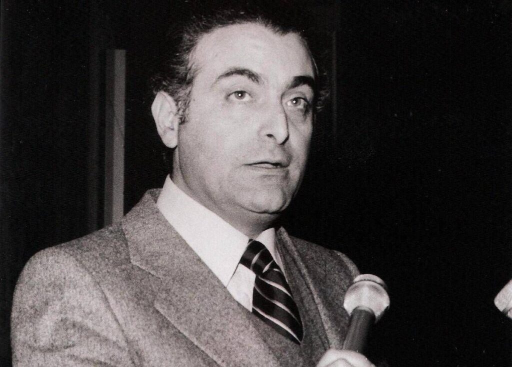 Omicidio Piersanti Mattarella, arresti domiciliari per l’ex prefetto Piritore: “Depistò le indagini”