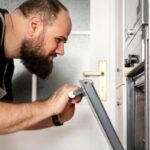 Over 50 e con voglia di cambiare, ecco l’identikit dei collaboratori domestici