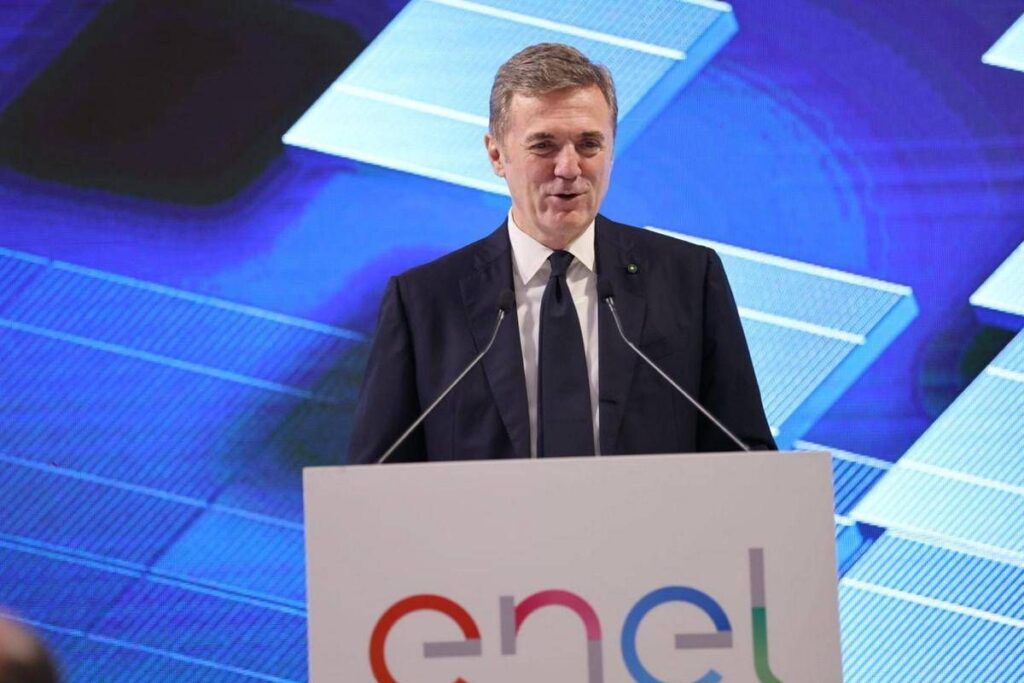 Ponte sullo Stretto, Flavio Cattaneo: “Urgente e indispensabile investire, ricaduta molto positiva”