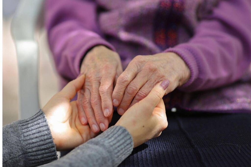 Quasi 7 milioni tra pazienti oncologici e caregiver, premio Incontradonna ‘narrazione come cura’