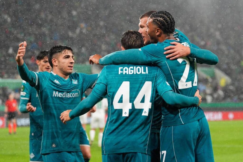 Rapid Vienna-Fiorentina 0-3, Pioli cala il tris con Dzeko e Gudmundsson