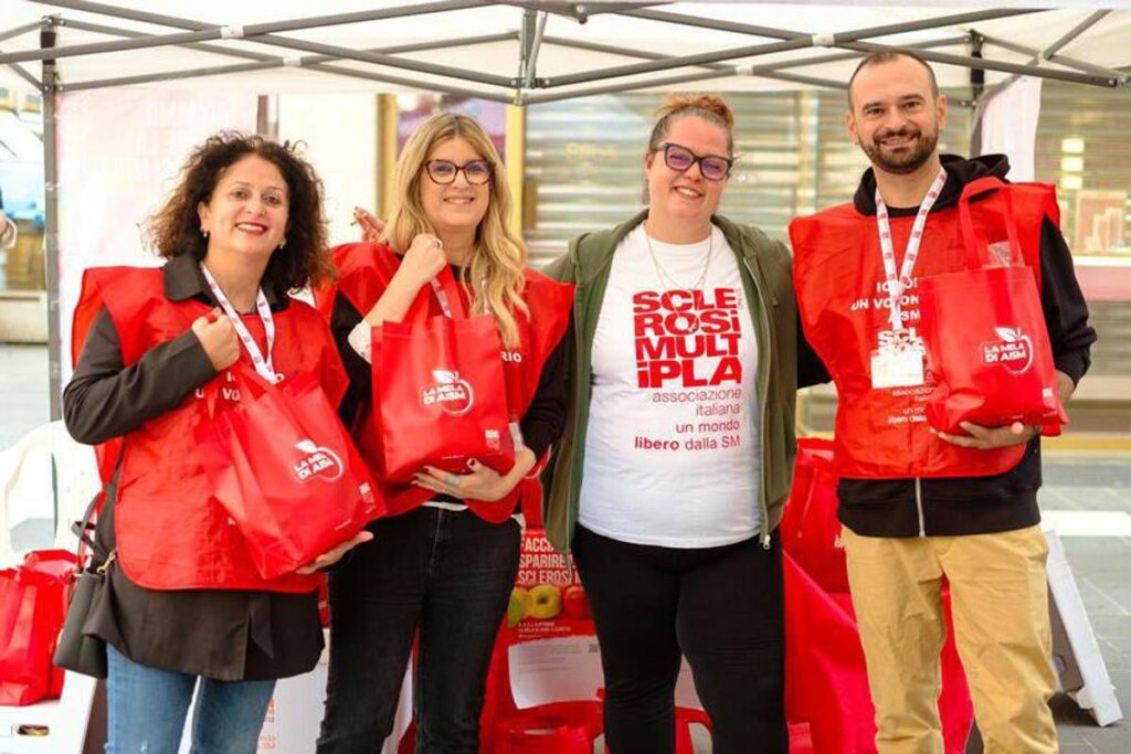 Ricerca, torna ‘La mela di Aism’ con 3 milioni di frutti per la lotta alla sclerosi multipla