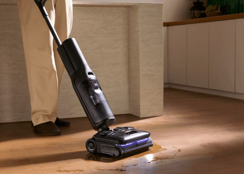 Roborock F25 Ultra, pulizia a vapore e acqua calda in un unico dispositivo