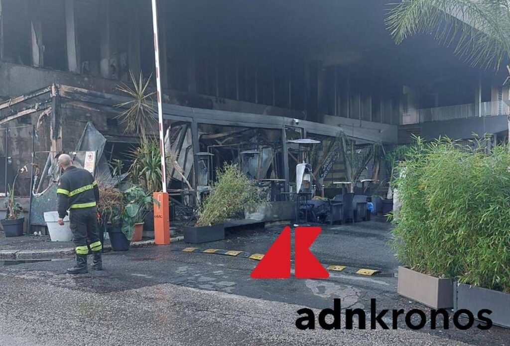 Roma, incendio nella notte a Casal Palocco: in fiamme il Fred 246