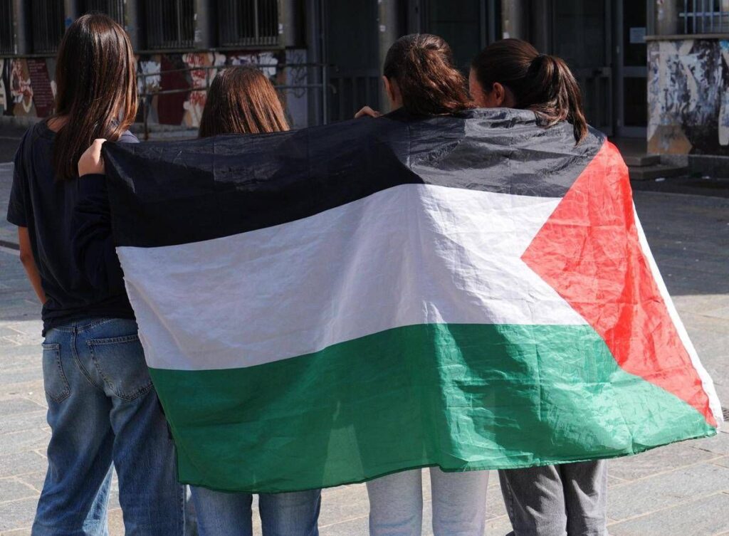 Roma, non si fermano le occupazioni per Gaza. Gli studenti: “Firma del piano di Trump? Non ci interessa”