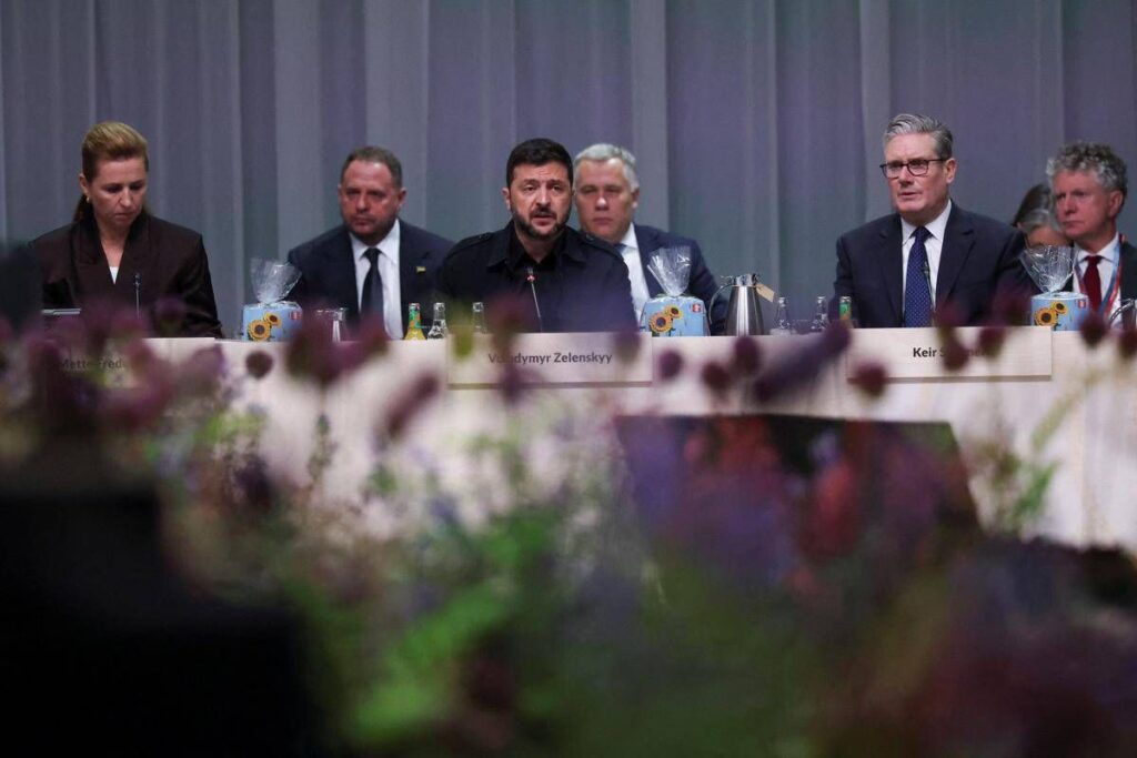 Russia: “Risposta appropriata se Tomahawk a Ucraina”. Zelensky: “Mosca può violare spazio aereo ovunque in Europa”