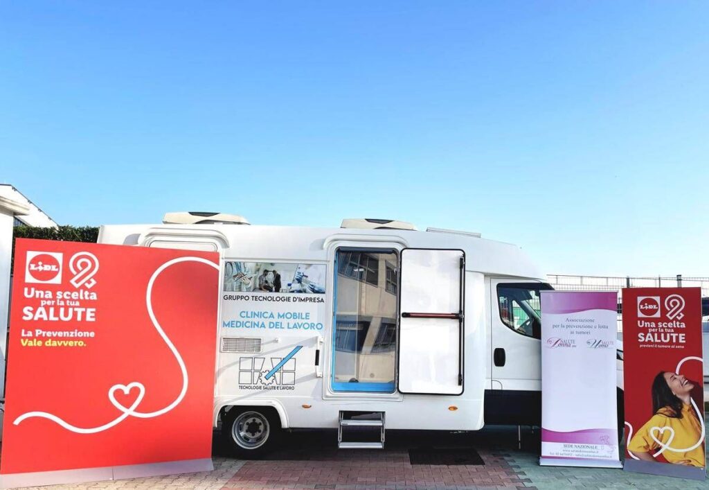 Salute, ‘Ottobre rosa in Lidl’: prevenzione e screening entrano in azienda