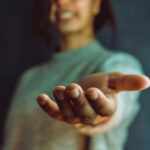 Sei milioni di italiani con disturbi psiche e cervello, esperti: “Cure siano uguali per tutti”