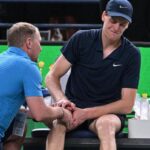 Sinner e i crampi a Shanghai, medico-fisiatra: “Cosa fare per prevenirli”