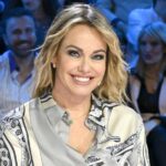 Sonia Bruganelli si racconta: “Mi sono punita per aver abortito, ho tradito Paolo una volta”