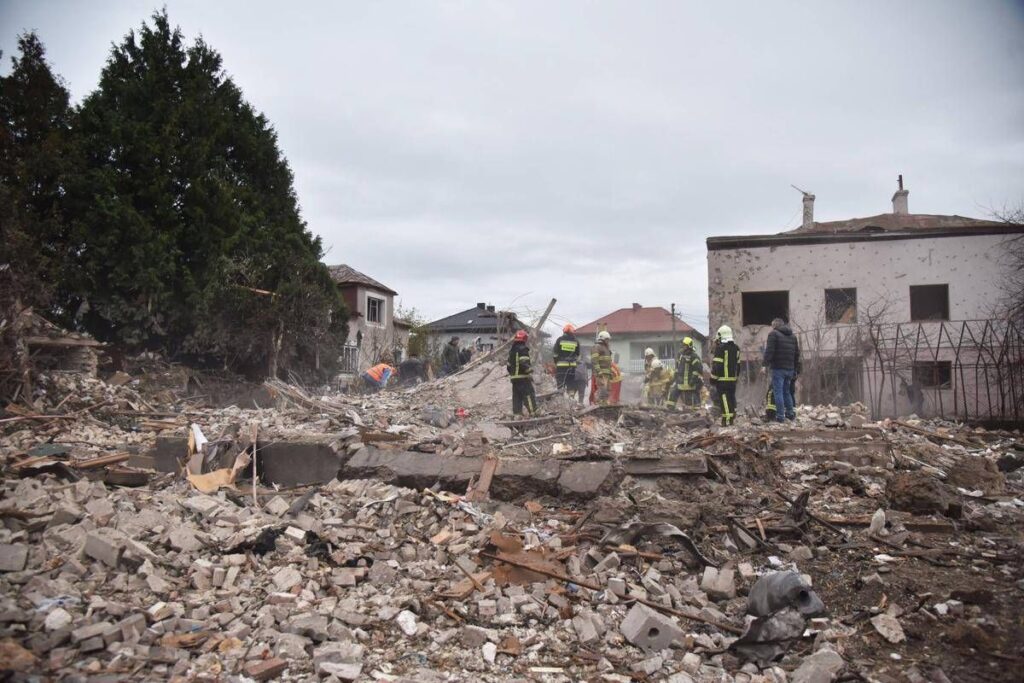 Ucraina: “Attaccata infrastruttura energetica a Chernihiv”. Mosca: “Raid su Belgorod, 40.000 russi senza elettricità”