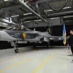 Ucraina, Zelensky: “Attesi per il prossimo anno i primi caccia svedesi Gripen”