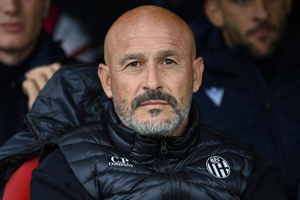 Vincenzo Italiano ricoverato in ospedale, l’allenatore del Bologna ha la polmonite