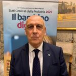 Agostiniani (Sip): “Ritardare smartphone in ragazzi protegge vista, sonno e peso”