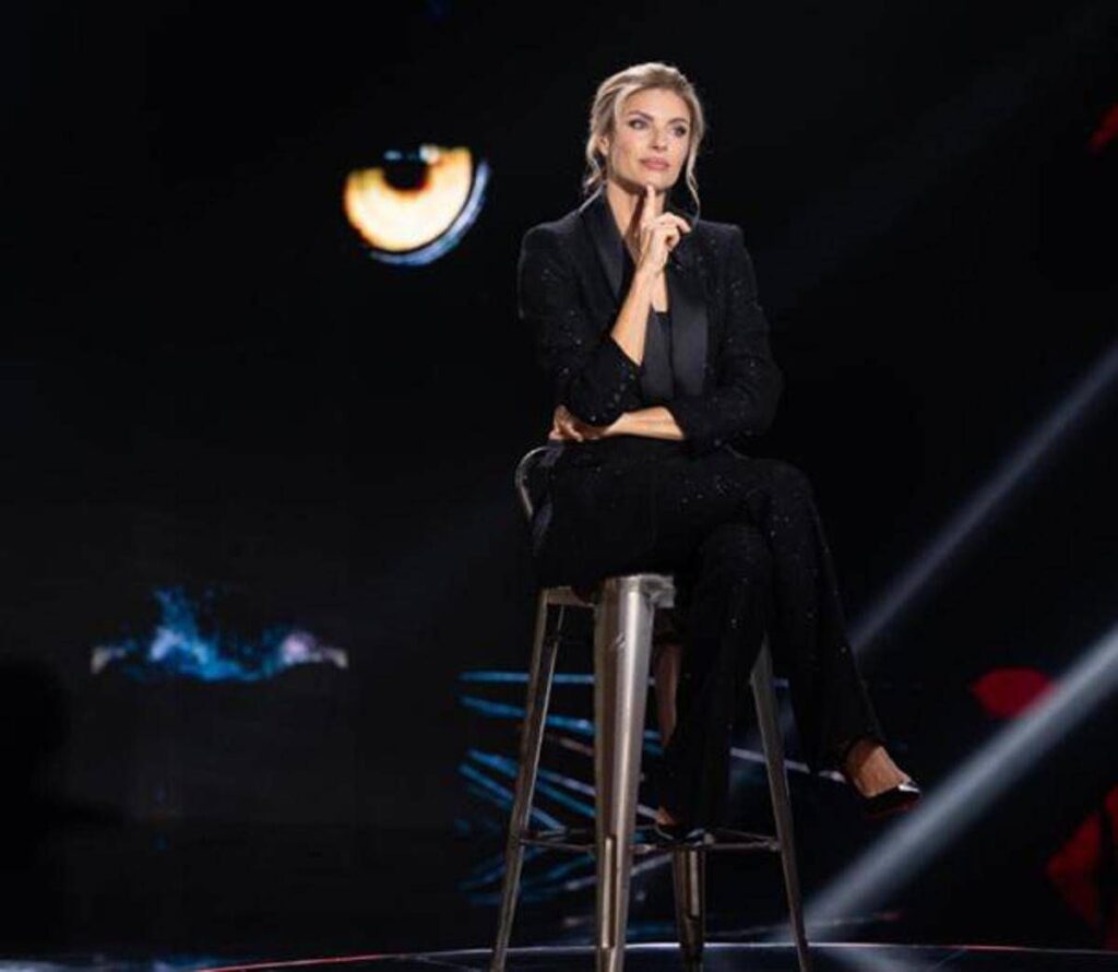 Belve, Martina Colombari commossa: “Scelte dolorose per mio figlio, Billy mi ha salvata”