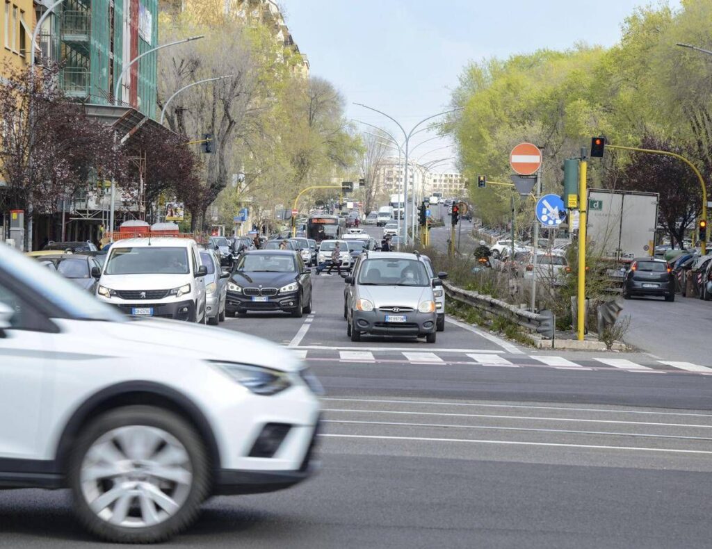 Bollo auto a Roma e nel Lazio, arriva lo sconto del 10%