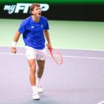 Cobolli e l’emozionante dedica a Bove dopo la vittoria in Coppa Davis – Il video