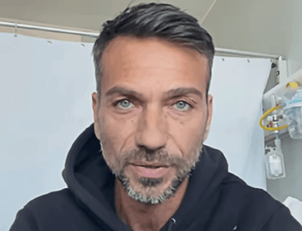 Costantino Vitagliano a Verissimo: chi è l’ex tronista, il racconto della malattia rara