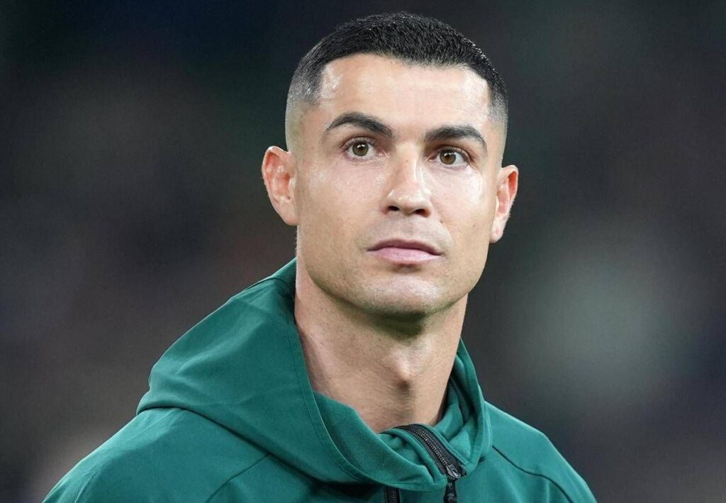 Cristiano Ronaldo regala un orologio ‘speciale’ ai compagni di nazionale. Il pensiero per Diogo Jota