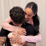 De Lellis e Tony Effe festeggiano il primo mese di Priscilla, poi la verità sui ‘ritocchini estetici’