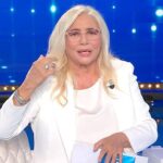 Domenica In, Mara Venier si opera: “Dopo la trasmissione, intervento per maculopatia”