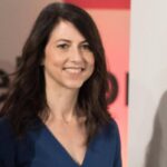 Donazione record da 80 milioni, l’ex moglie di Bezos finanzia università