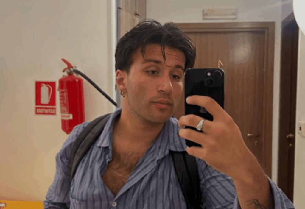 Eddie Brock a Sanremo 2026, chi è il cantautore romano: dalla reception all’Ariston