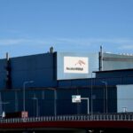 Ex Ilva, scoppia la protesta: lavoratori occupano l’aeroporto di Genova