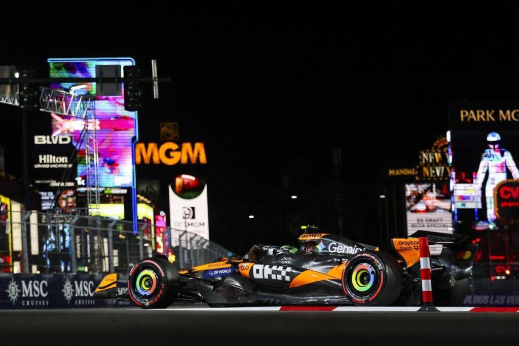 Formula 1, Norris in pole a Las Vegas. Ferrari lontana, la griglia di partenza