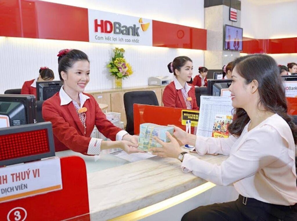 HDBank posts US$562.4 million profit in nine months, proposes 30% dividend and bonus share plan