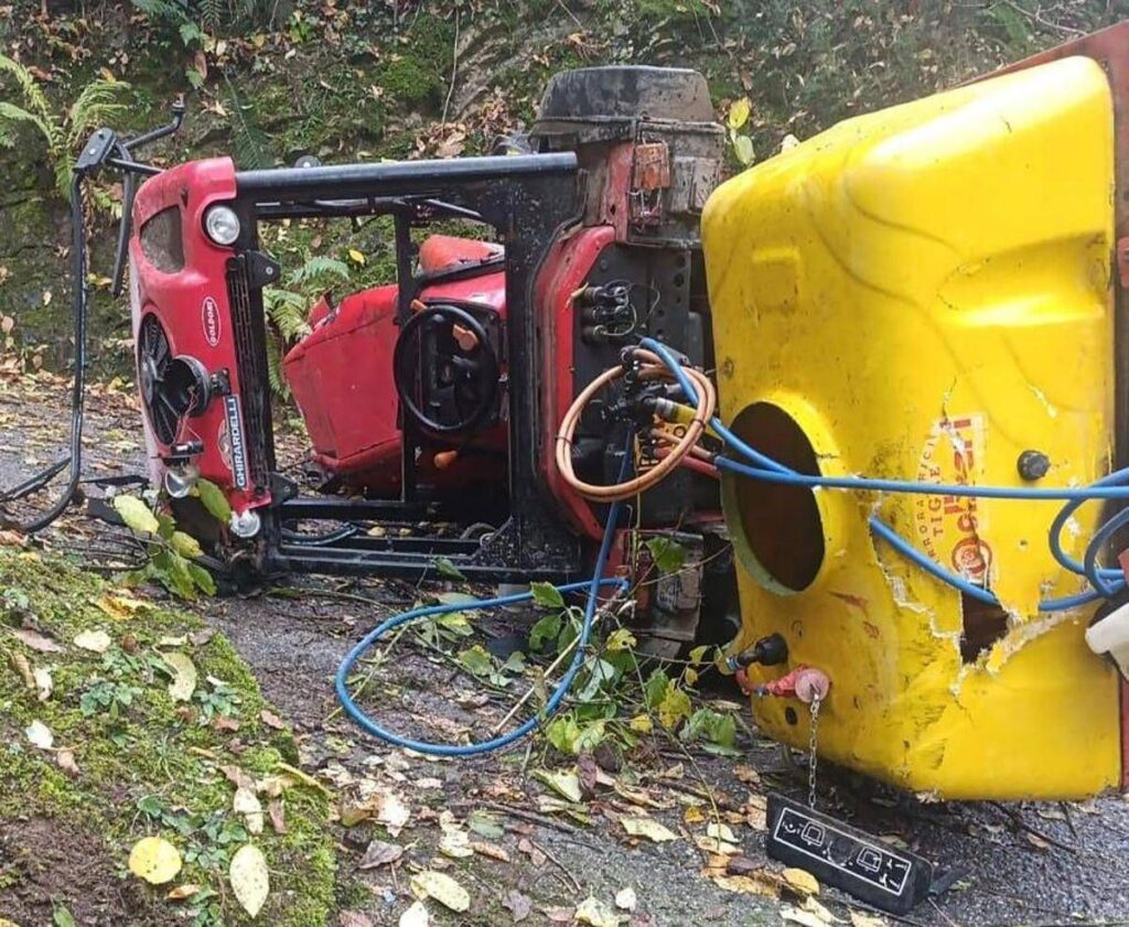 Incidente sul lavoro nel Bresciano, 43enne muore schiacciato dal trattore a Rodengo Saiano