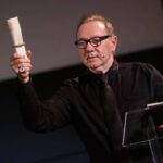 Kevin Spacey senza fissa dimora: “Vivo in Airbnb e in hotel, vado dove c’è lavoro”