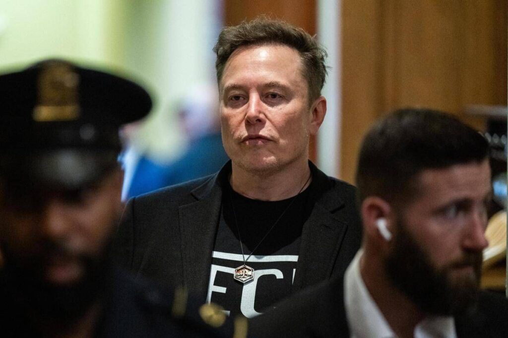 L’idea di Musk: “Costellazioni di satelliti per gestire il riscaldamento globale”