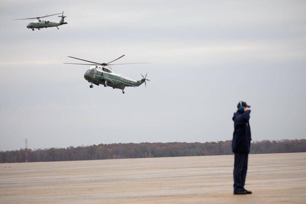 Pacco sospetto nella base dell’Air Force One, ricoveri ed edificio evacuato