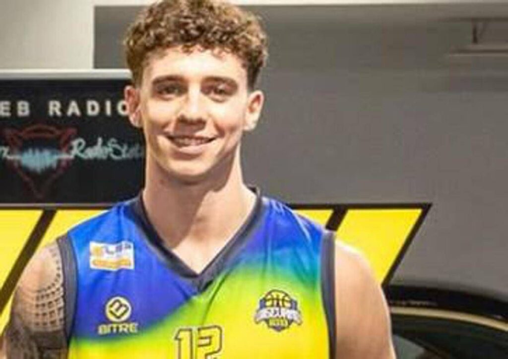 Perde il controllo della Ferrari e si schianta, grave il cestista 21enne Matteo Bettanti