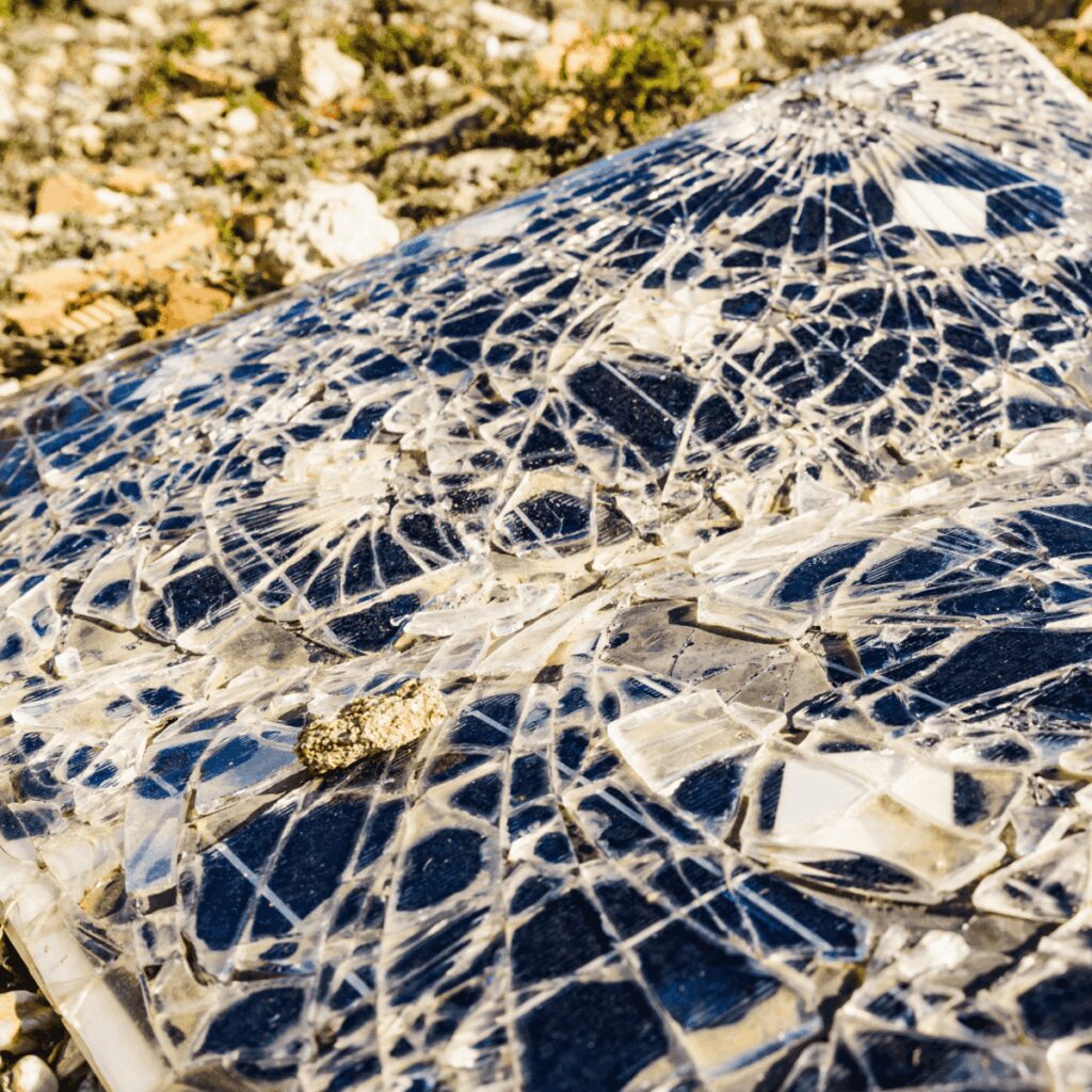 Rifiuti: studio, sistema non copre costi fine vita pannelli fotovoltaici non incentivati