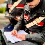 Roma, 14enne alla guida di auto a noleggio rubata: non si ferma all’alt e provoca incidente