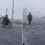 Russi in moto tra la nebbia: in un video virale l’assalto a Pokrovsk mentre la città resiste