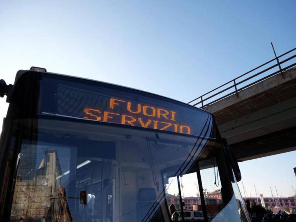 Sciopero 29 maggio, venerdì nero in vista: a rischio treni, bus e metro