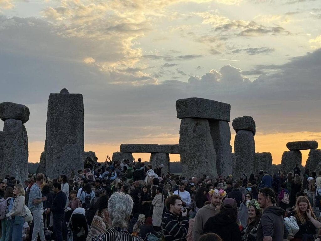 Stonehenge, risolto il mistero dei fossati? “Li ha scavati l’uomo nella preistoria”
