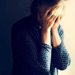 Taglia gola a figlio di 9 anni, ipotesi ‘sindrome di Medea’: cos’è