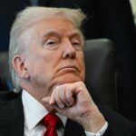 Trump dorme nello Studio Ovale? Le foto ‘sospette’ e la risposta della Casa Bianca