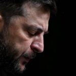 Trump insiste, Putin minaccia: Zelensky accerchiato sul piano Usa per l’Ucraina