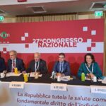 Tumori, Aiom: “16% donne costrette a lasciare il lavoro dopo la diagnosi”